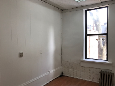 Great private studio available across from Prospect Park!