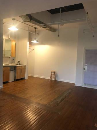 650ft2 - Private ,Long Island City, Court Square Loft Office private bathroom and kitchen (Long Island City) Work only