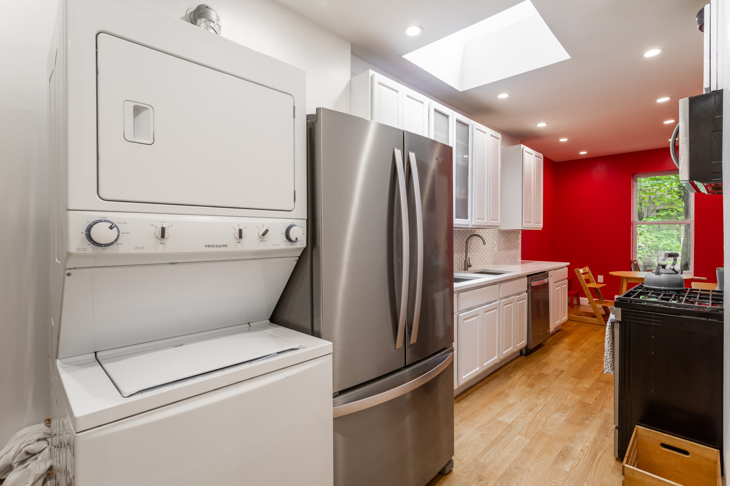 Huge, bright townhouse duplex 4BR 1.5 Bath w. private entrance and garden