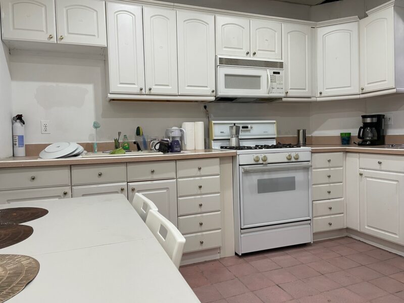 Visiting Artists Lodging / Private bedroom and bathroom with shared kitchen