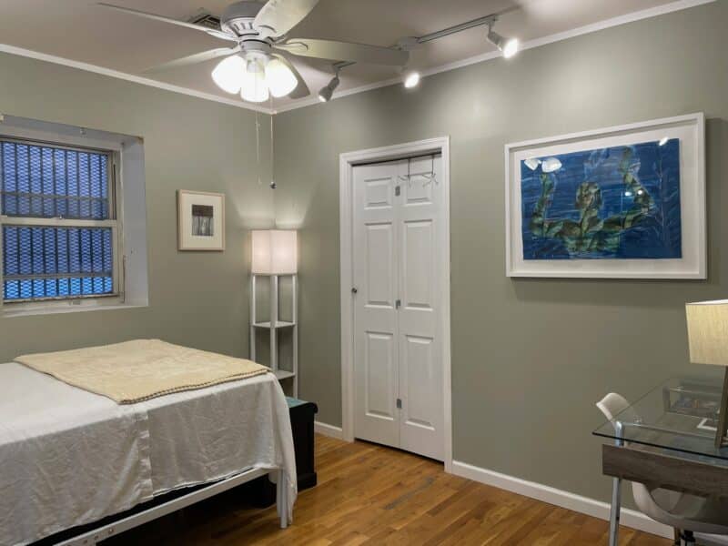 Visiting Artists Lodging / Private bedroom and bathroom with shared kitchen