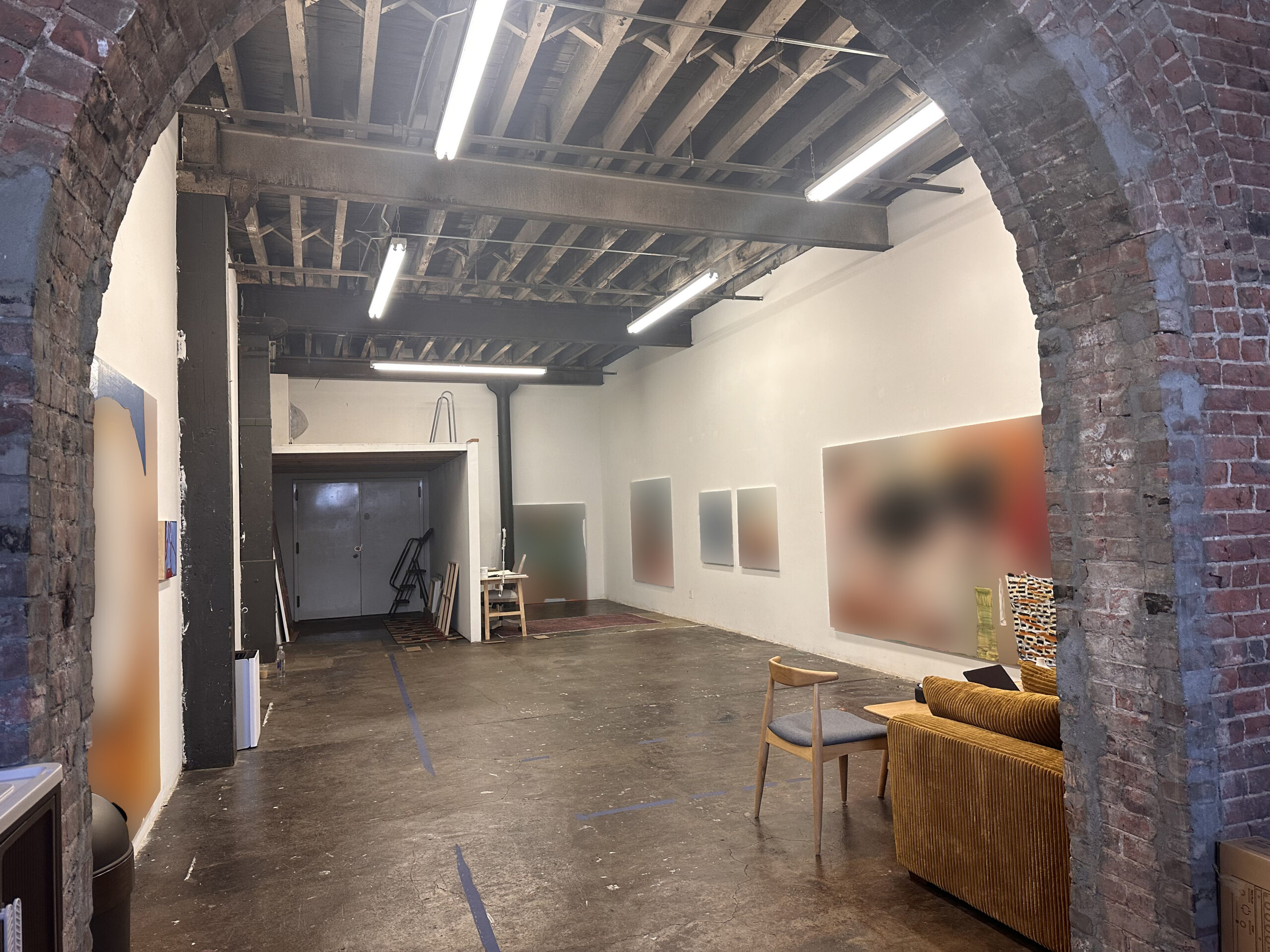 Beautiful 1000 sq feet studio for sublet in East Williamsburg February 1st - October 1st