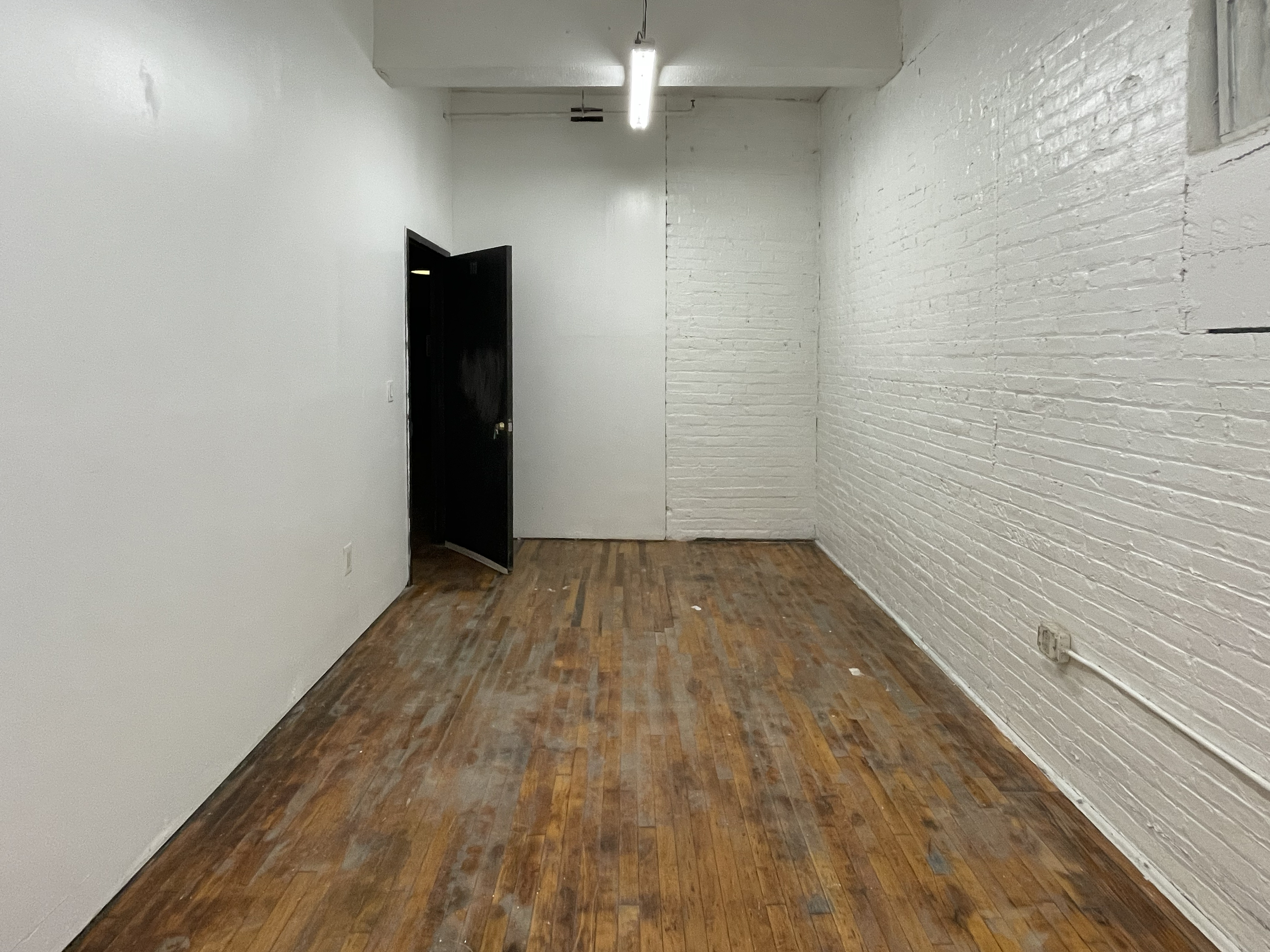 STUDIO 273: FEATURE WALL POLISHED FLOORBOARDS AFFORDABLE RIDGEWOOD L TRAIN