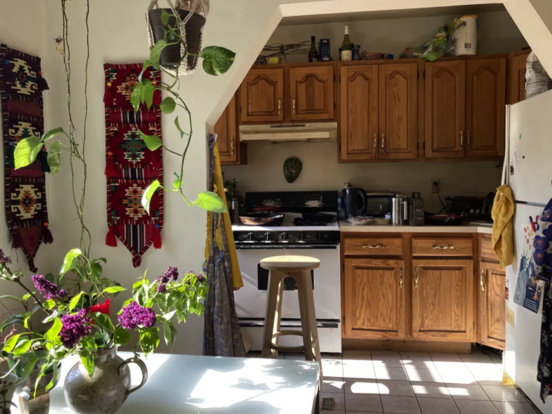SUBLET TWO BEDROOM APARTMENT JULY 1-AUGUST 15