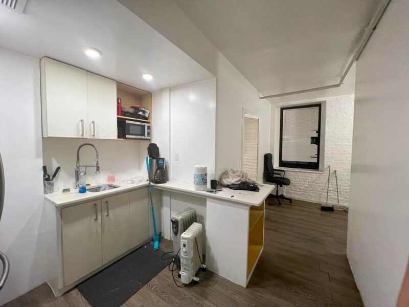 Music/art studio with shower and kitchen