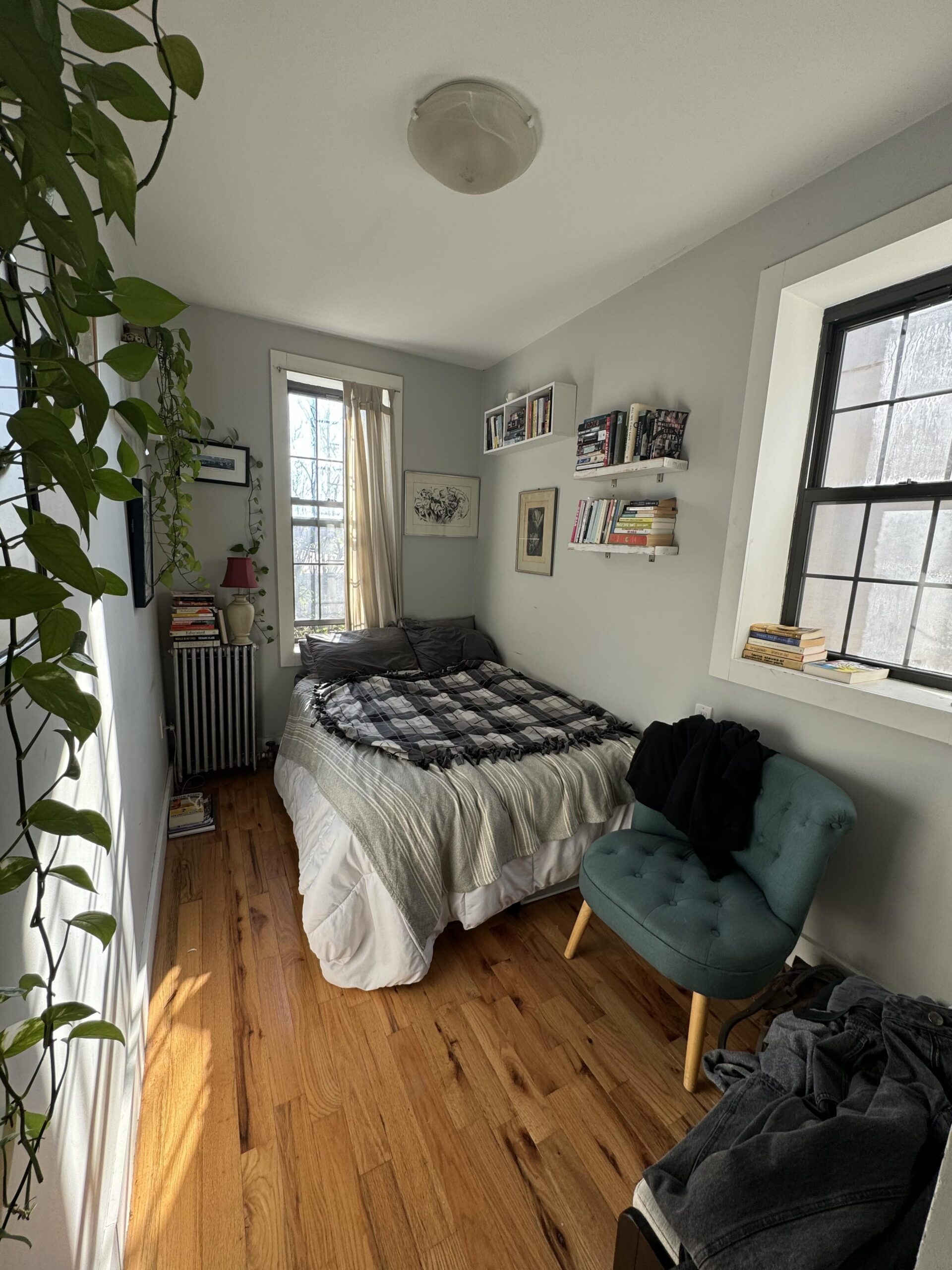 Bushwick Apt for Rent DEC - JAN (4rooms, 1bath)