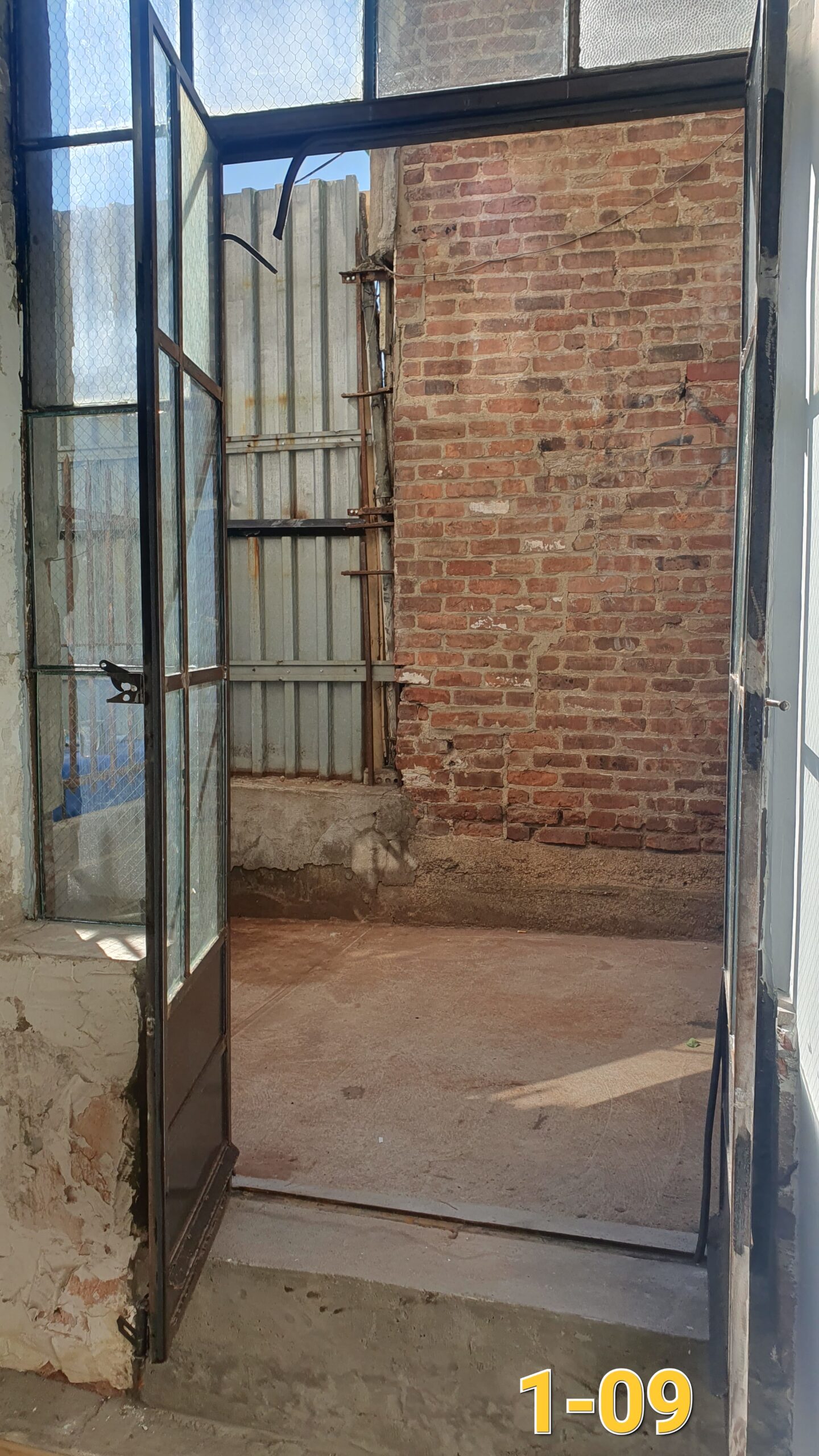 NEW ART STUDIOS with Private PATIO, Utilities Included, 1-blk train, Month-to-Month