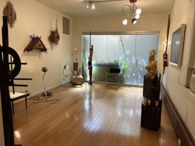 Private finished showroom / workspace for photographers, textile designers, artists