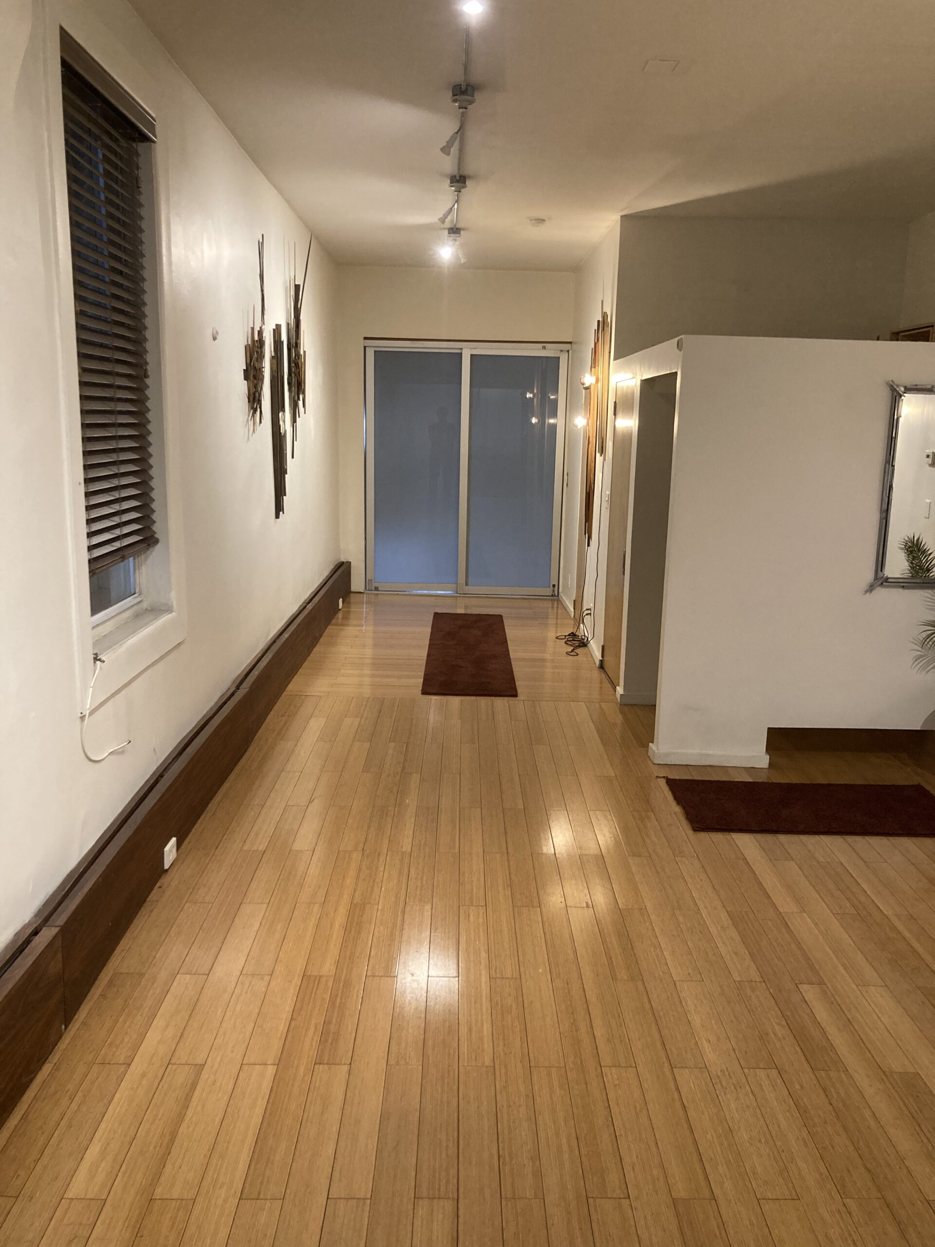 Private finished showroom / workspace for photographers, textile designers, artists