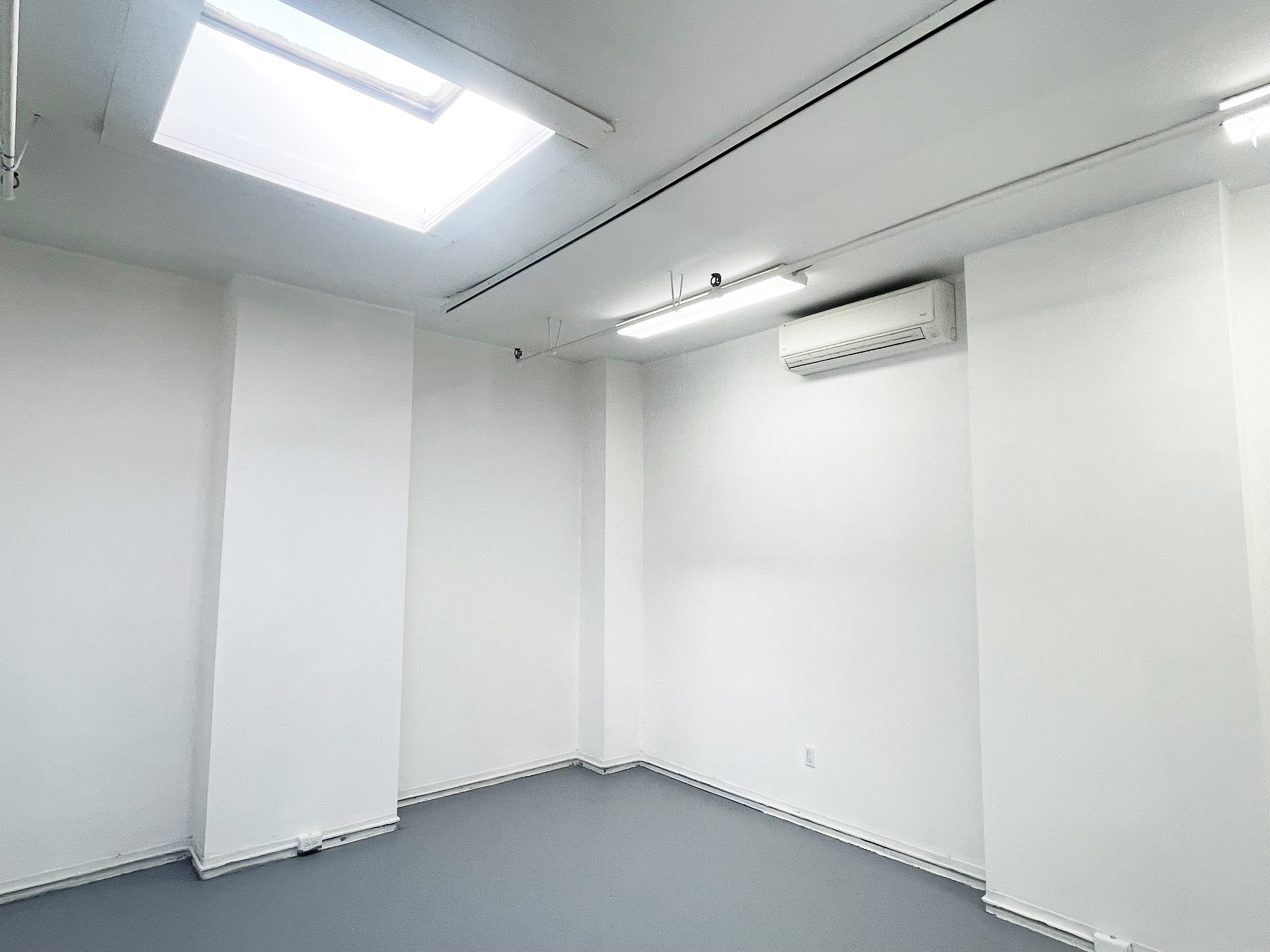 Amazing 280 SF artist studio/creative office space for rent in Long Island City