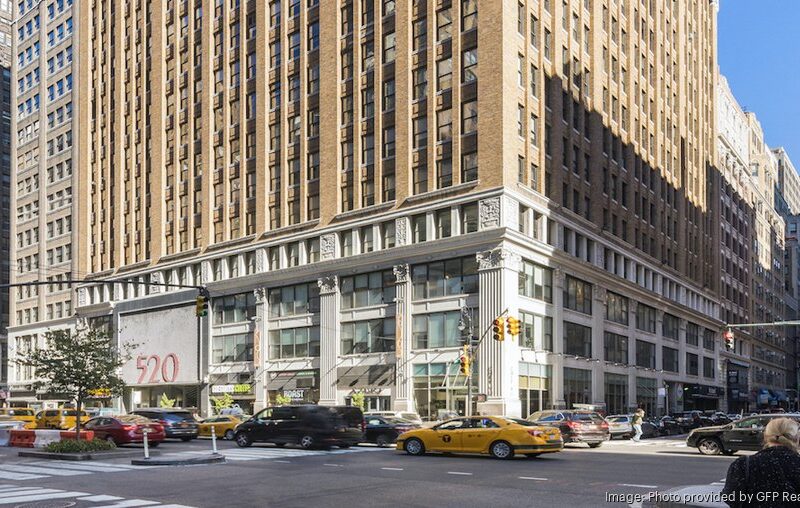 STUDIO 2406: AFFORDABLE STUDIO IN THE HEART OF MIDTOWN