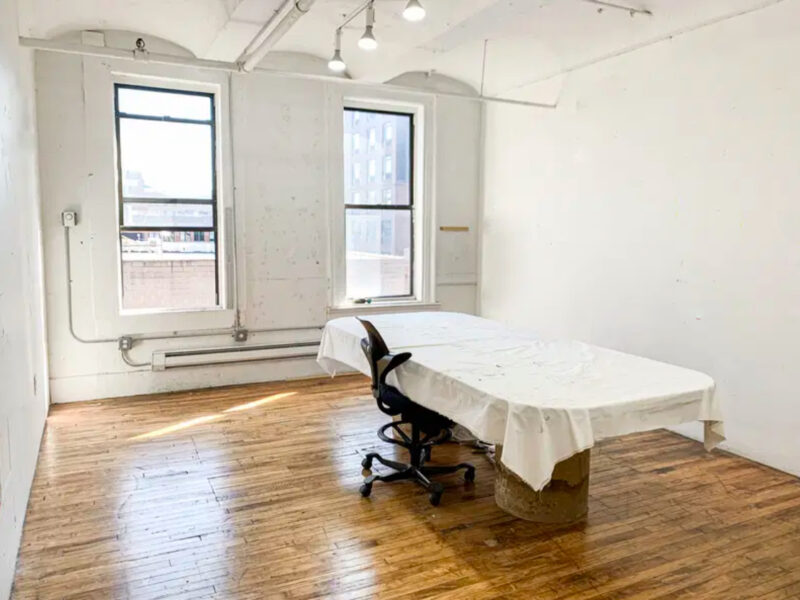 long term sublet of GEM STUDIO in iconic building in Dumbo