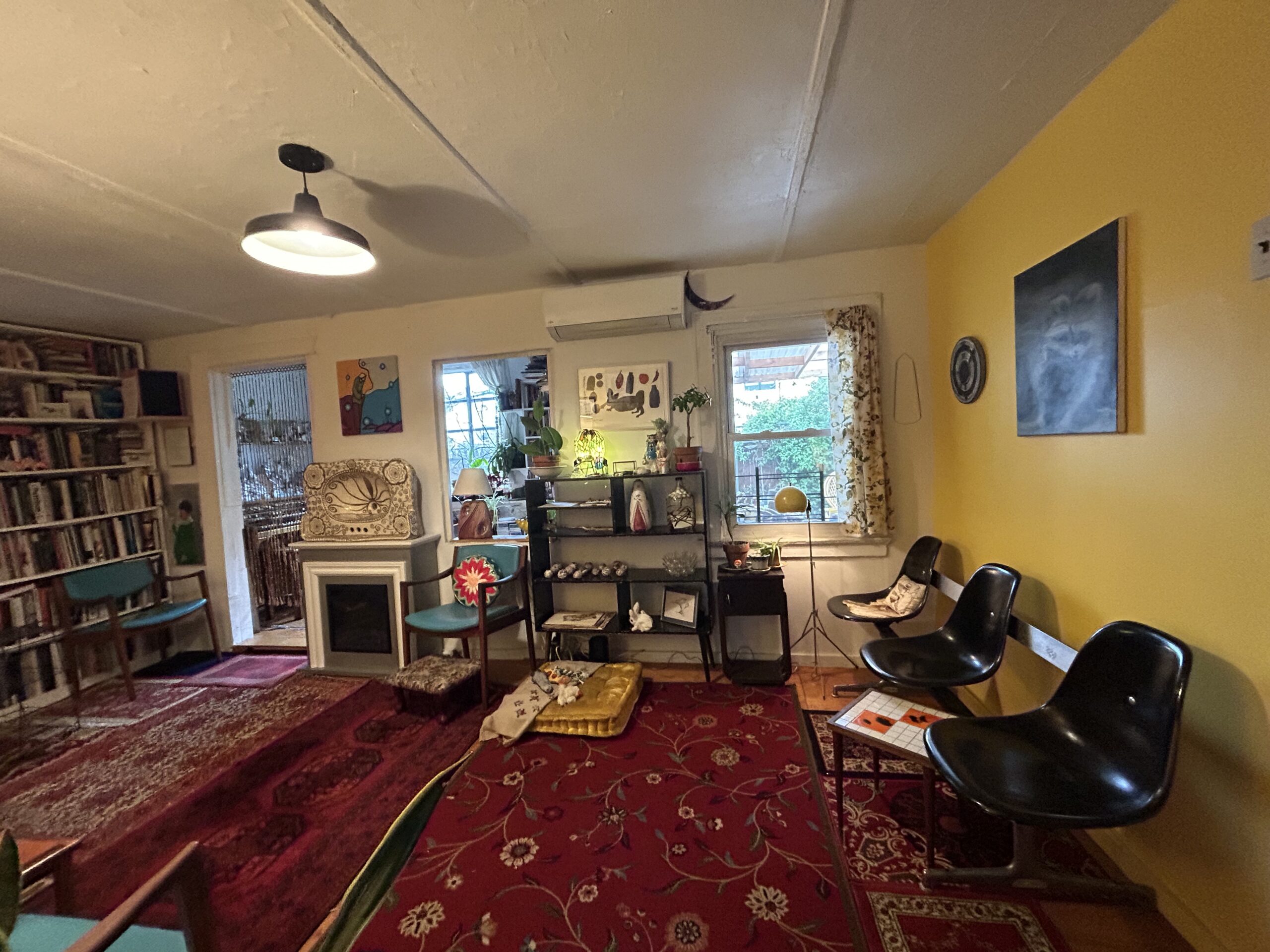 Brighton Beach Bungalow single family Artist Live/work 2 bedroom SUMMER SUBLET JUNE-SEPT