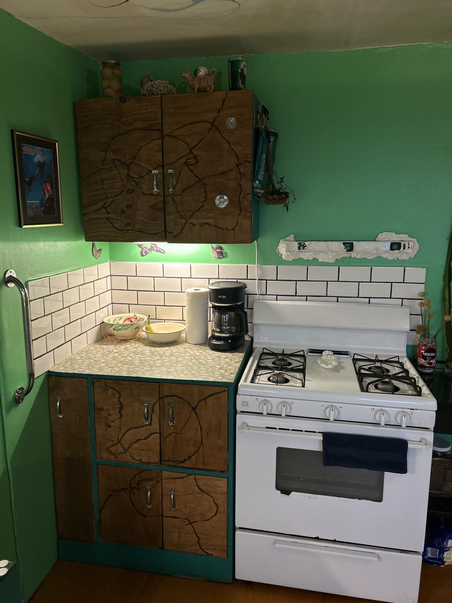 Brighton Beach Bungalow single family Artist Live/work 2 bedroom SUMMER SUBLET JUNE-SEPT