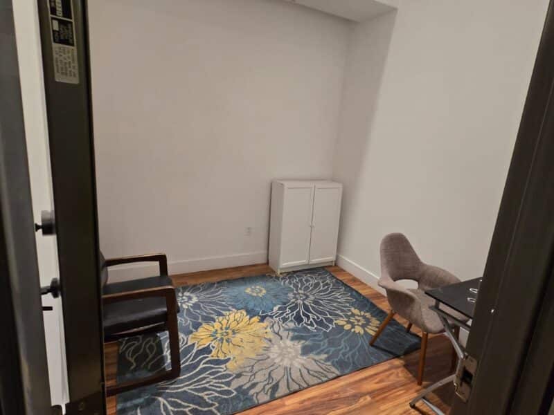 Art Studio, Amenities Provided (252J #304)