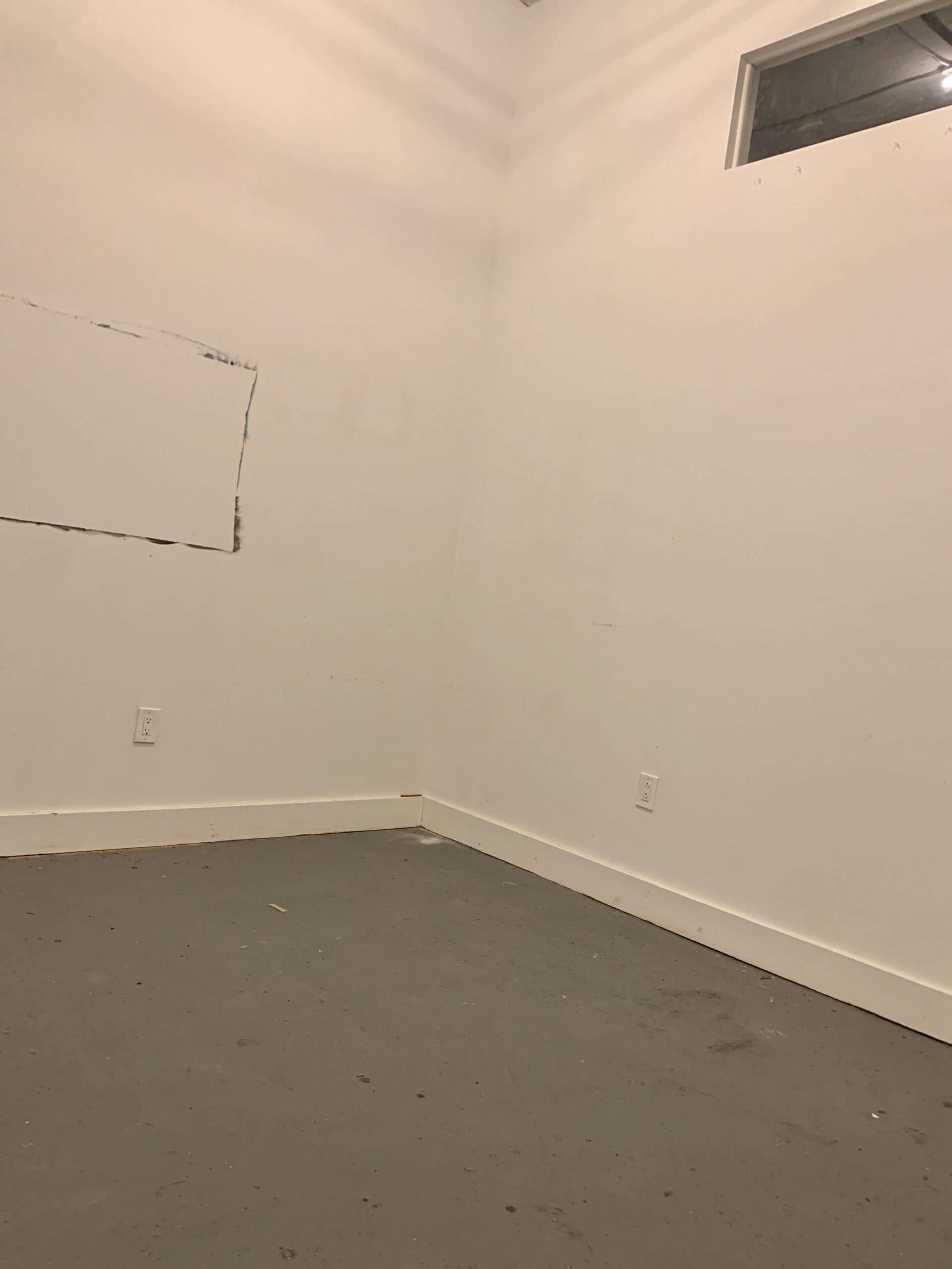 Studio Space for Creatives & Creators (394M#1B)