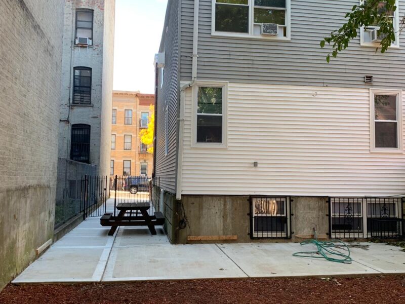 1st Floor 3 BR Apartment Utilities Included
