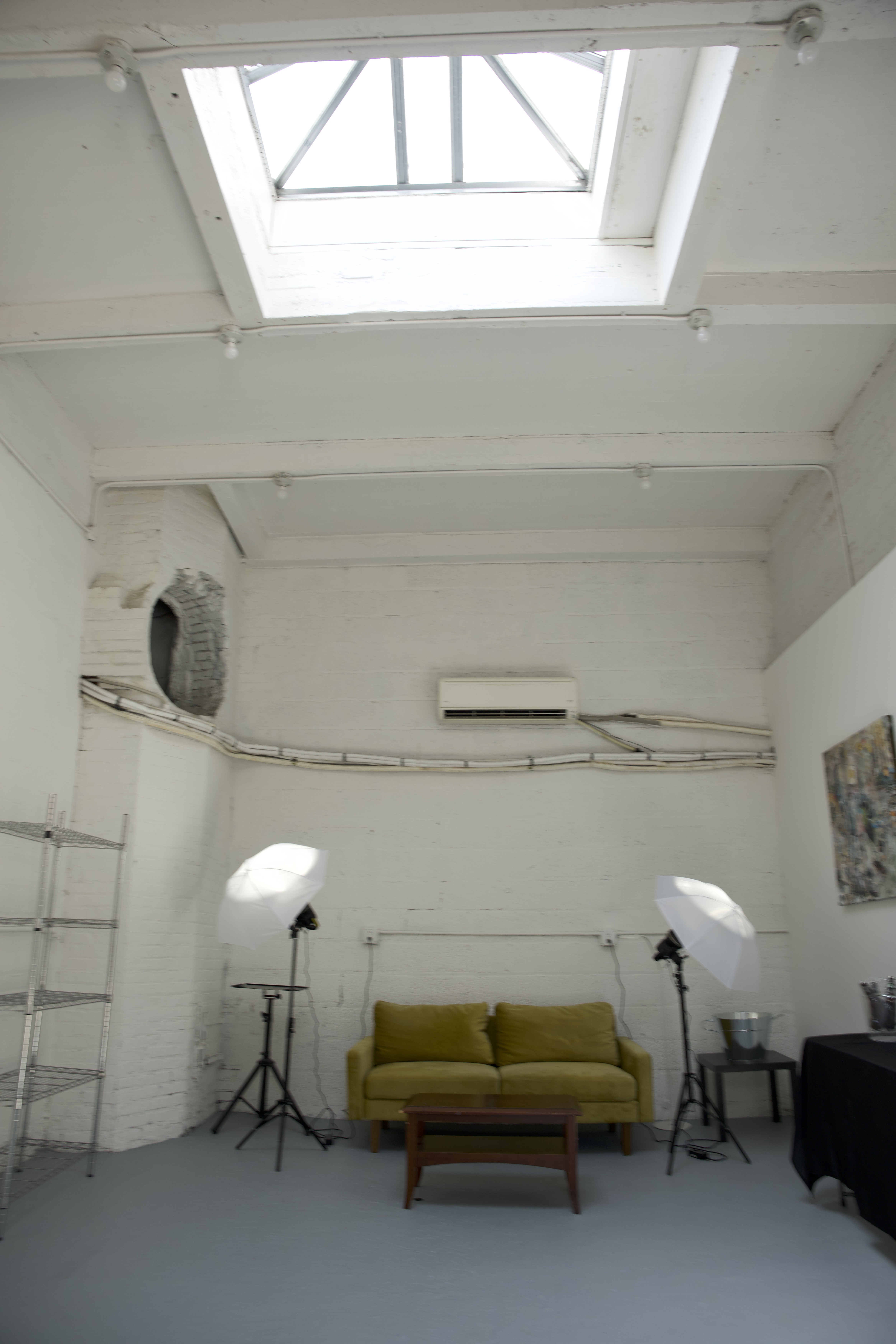 Private Garage-Style Creative Studio with Skylight (252J#G3)