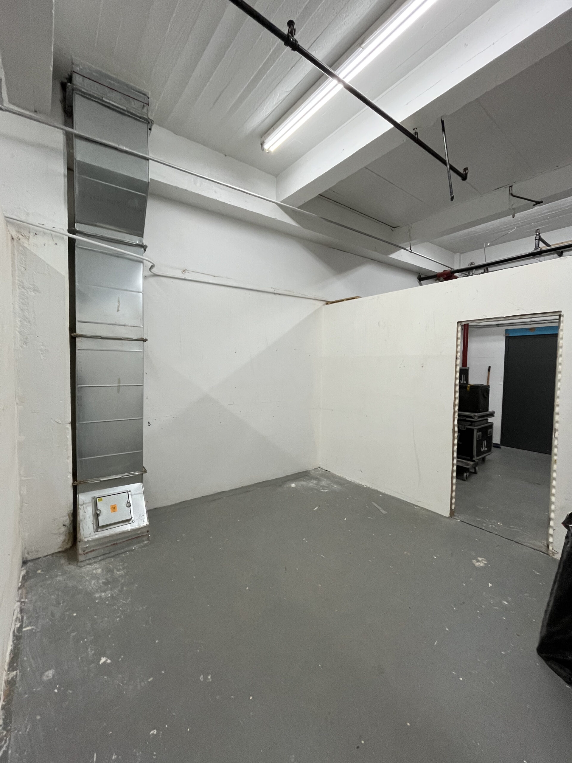 6 month sublet of semi-private studio in Ridgewood