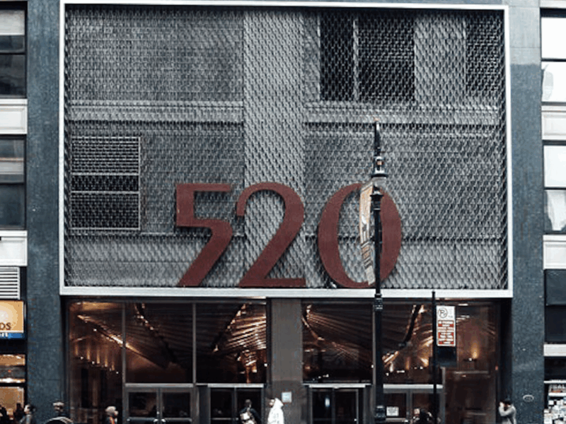 STUDIO 2412: ART STUDIO WITH MANHATTAN SKYLINE VIEW