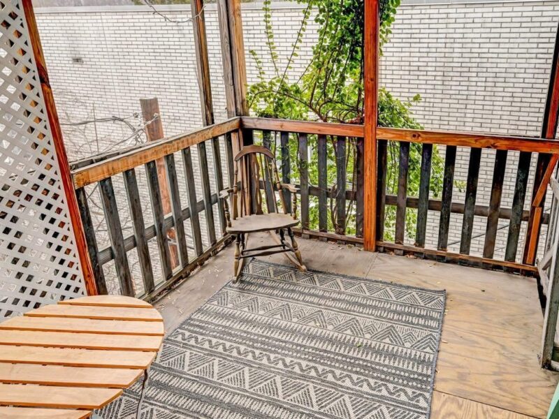 Furnished 3 bedroom retreat in the Delaware Valley