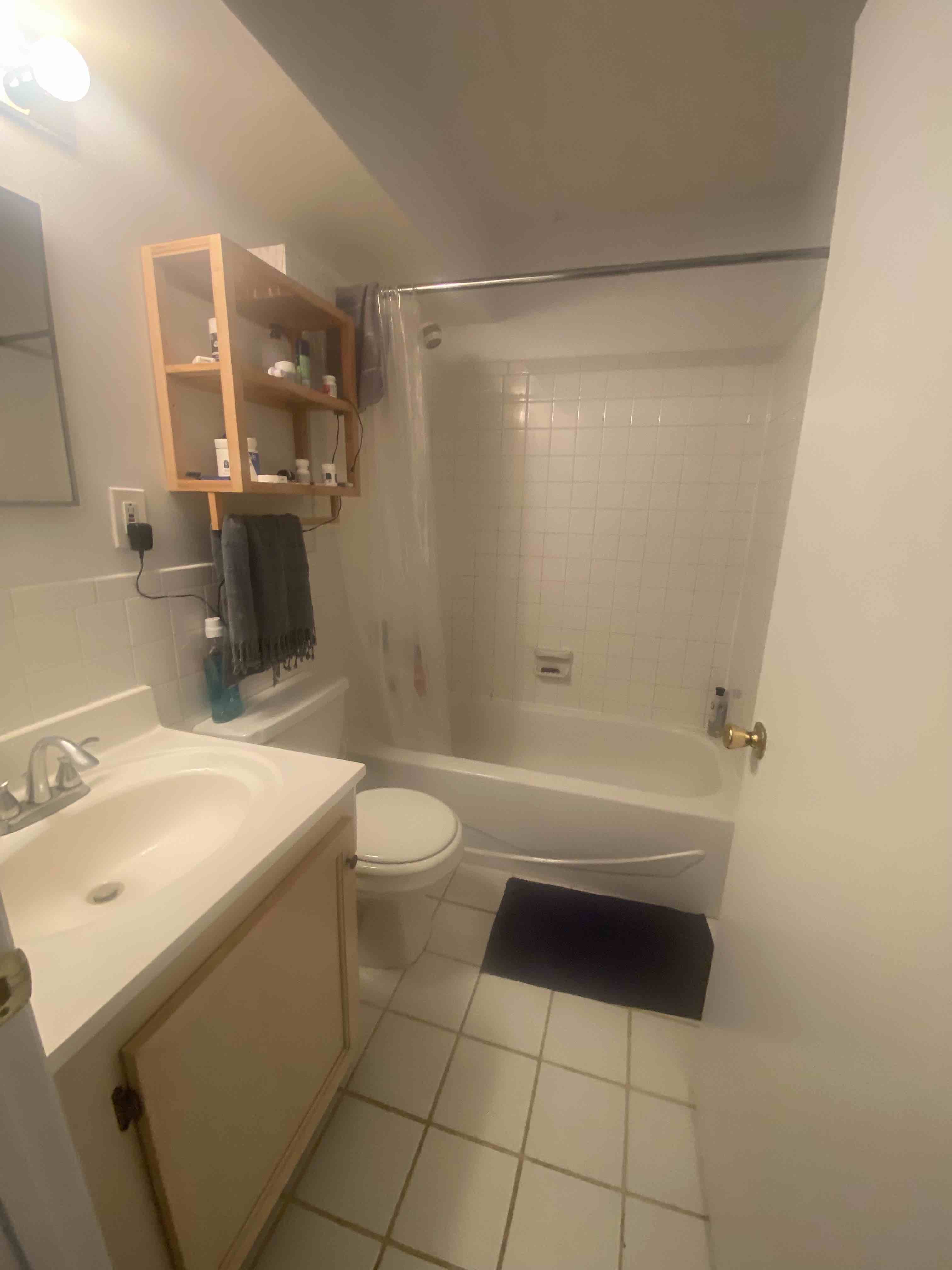 NO FEE, BY OWNER. Striking and well-designed one bedroom + balcony.