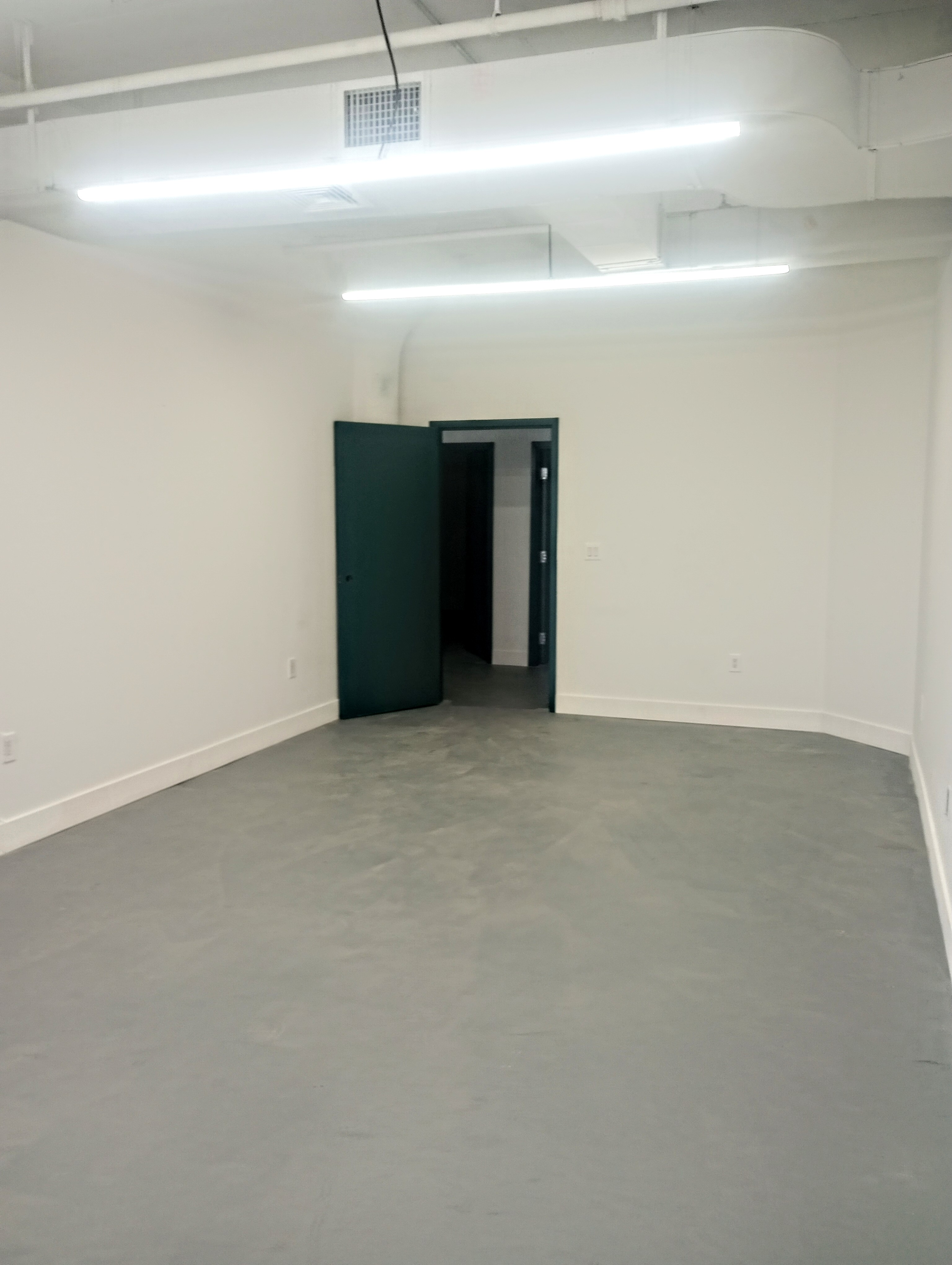 NEWLY BUILT PRIVATE ARTIST/DESIGNER WORK STUDIOS IN LARGE COMPLEX OF CREATIVES