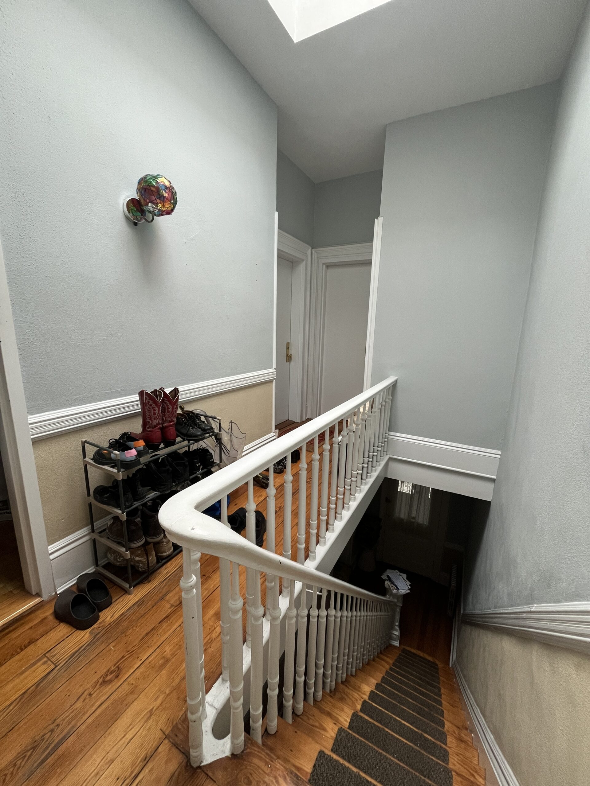One Bedroom plus additional room available in sweet Ridgewood apartment