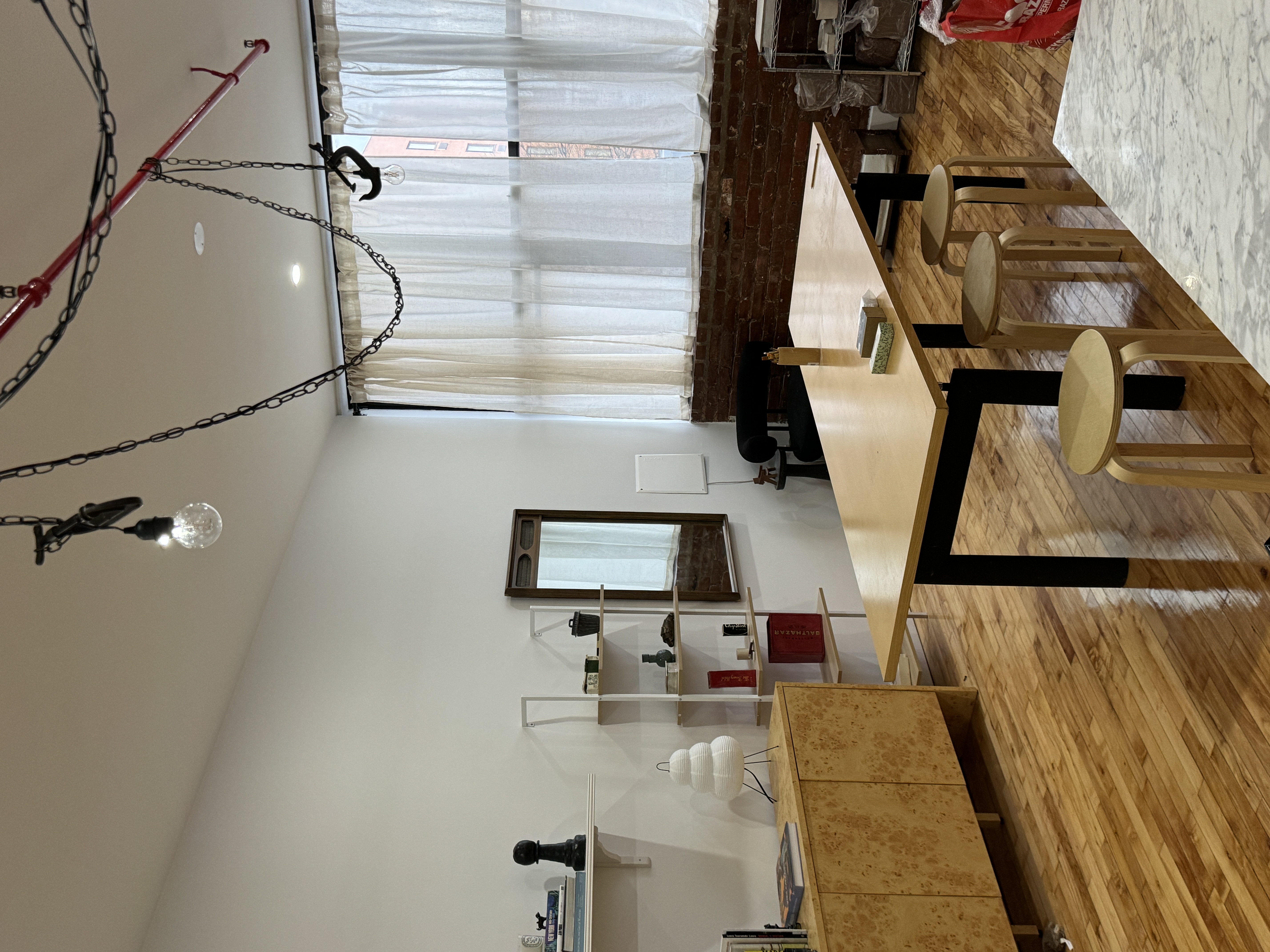 Flexible summer sublet/share