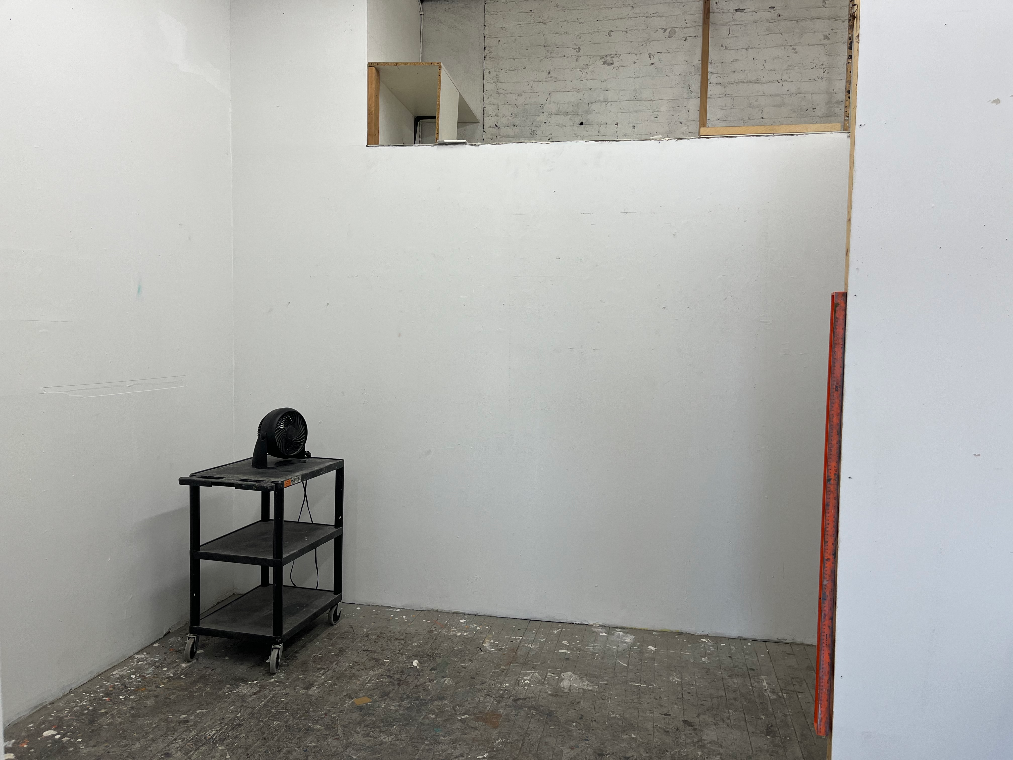 Sunny Studio Share in East Williamsburg