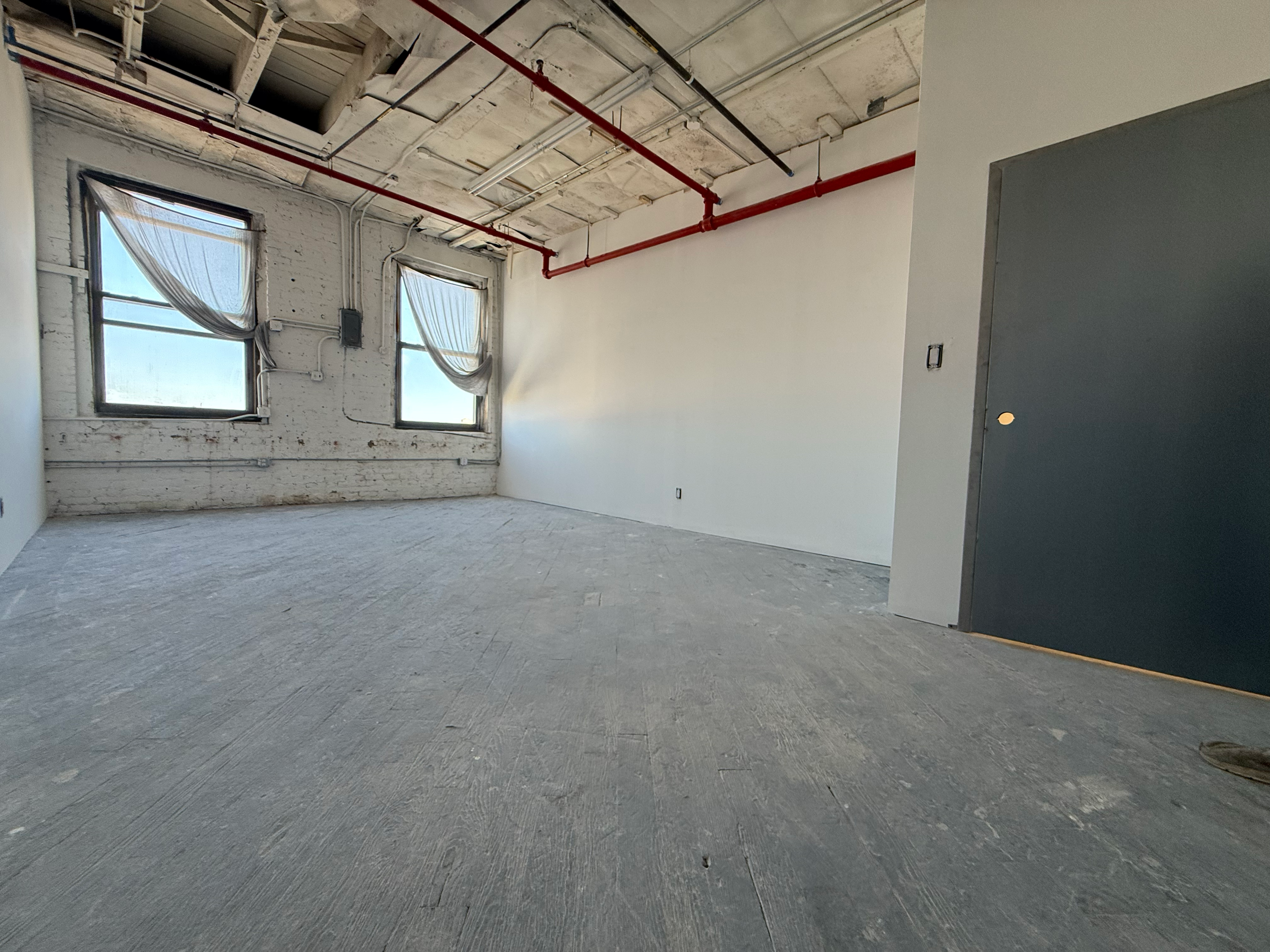 Private Sunny Art Studio in Long Island City