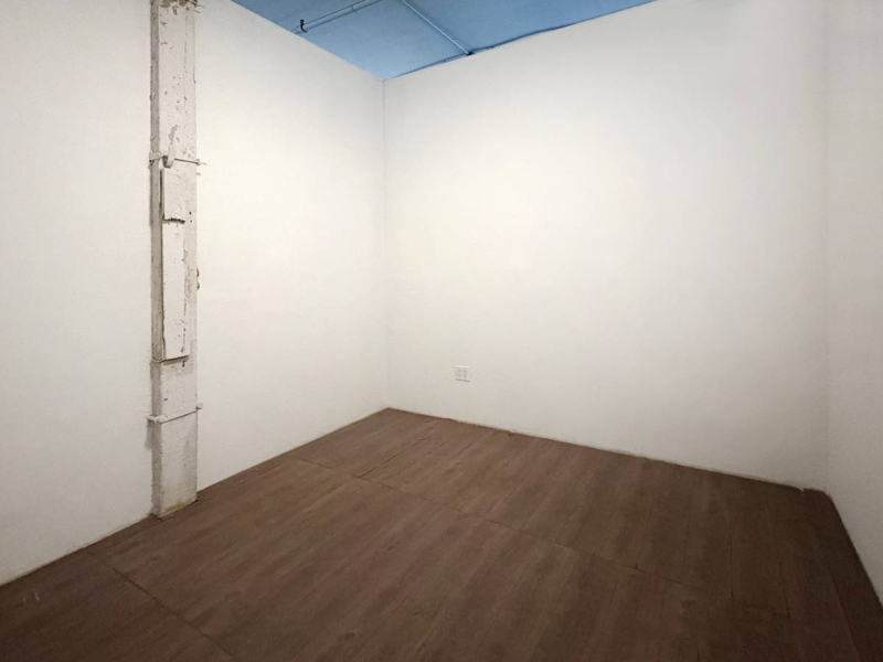 STUDIO 424: AFFORDABLE ART STUDIO W POLISHED WOOD FLOOR L TRAIN