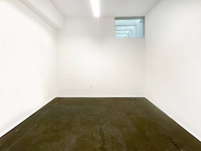 STUDIO 163: BUDGET ART STUDIO W WHITE WALLS & CONCRETE FLOOR