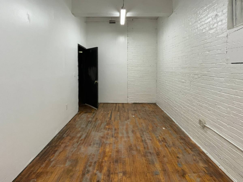 STUDIO 273: BUDGET-FRIENDLY ART STUDIO SPACE L TRAIN RIDGEWOOD