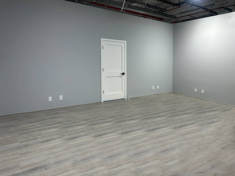 STUDIO 103: SPACIOUS PROFESSIONAL ART STUDIO IN NEW BUILDING