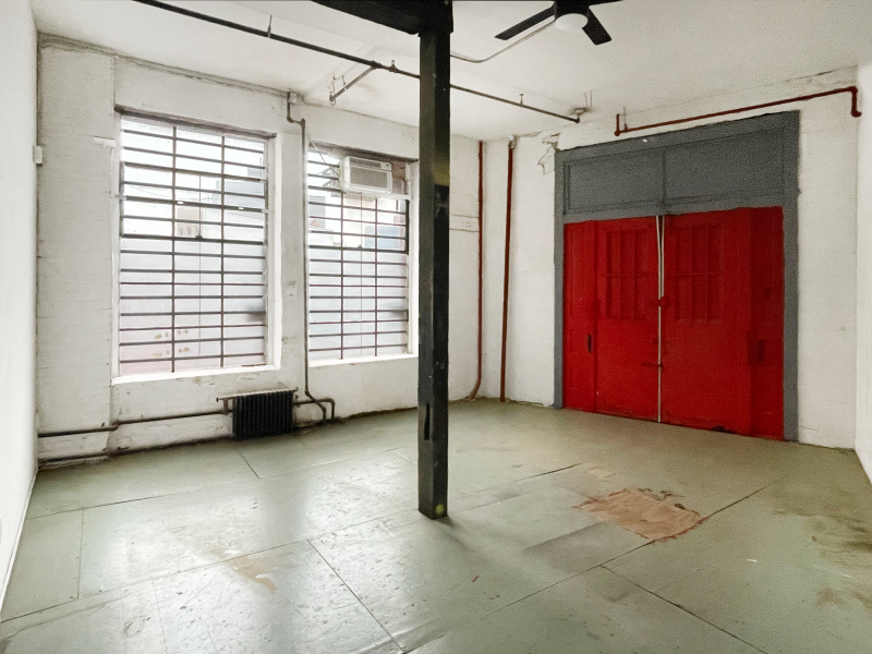 STUDIO 105: CREATIVE ART STUDIO W WINDOW BROOKLYN L TRAIN