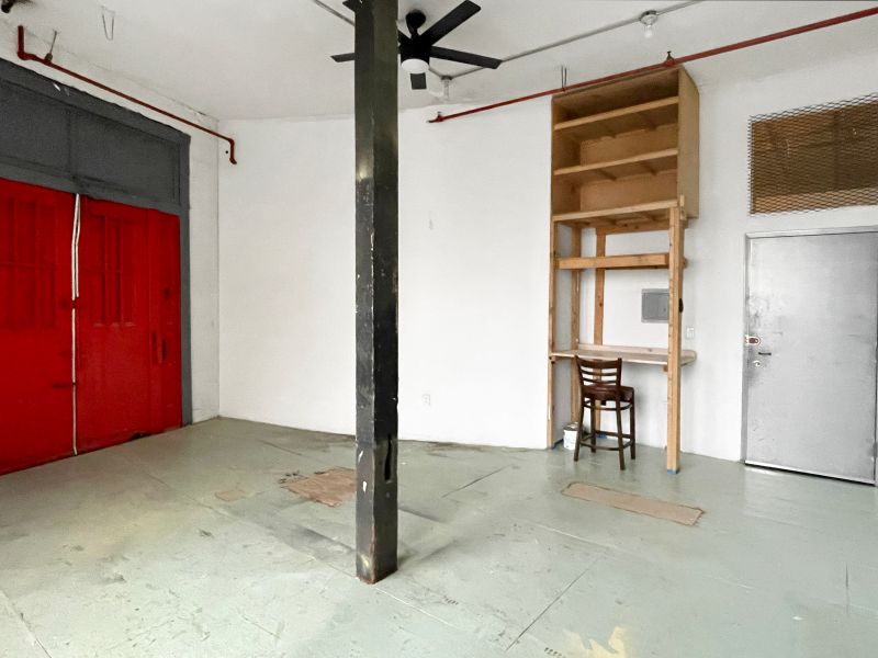 STUDIO 105: CREATIVE ART STUDIO W WINDOW BROOKLYN L TRAIN