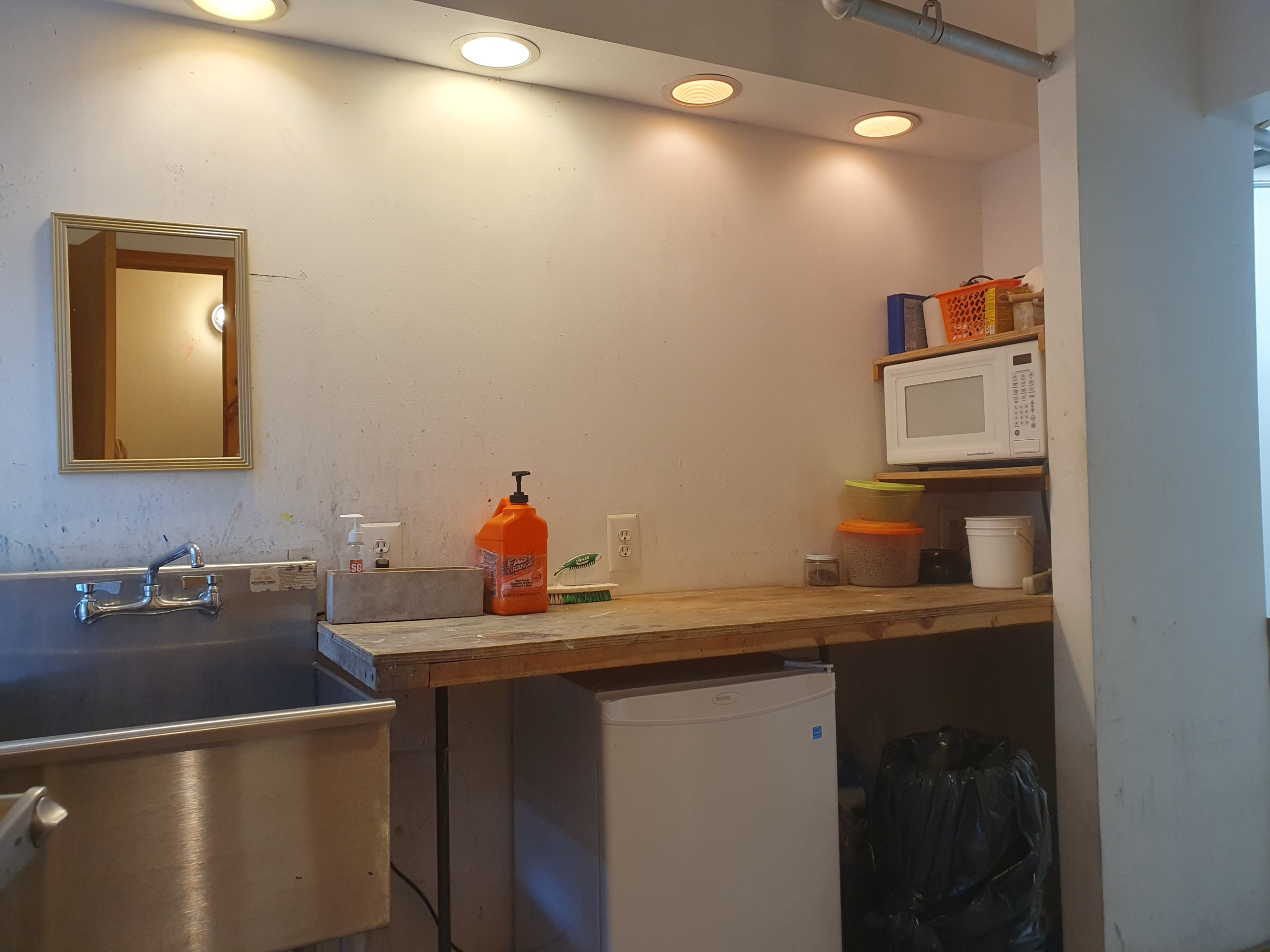 ART STUDIOS - 7/01 - Utilities Included - 3-month min - Myrtle Wyckoff L + M trains, B54, Q55 buses