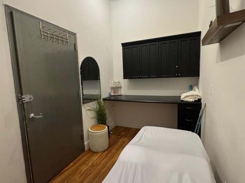 For Creatives, Office and Studio in Greenpoint (252J #310)