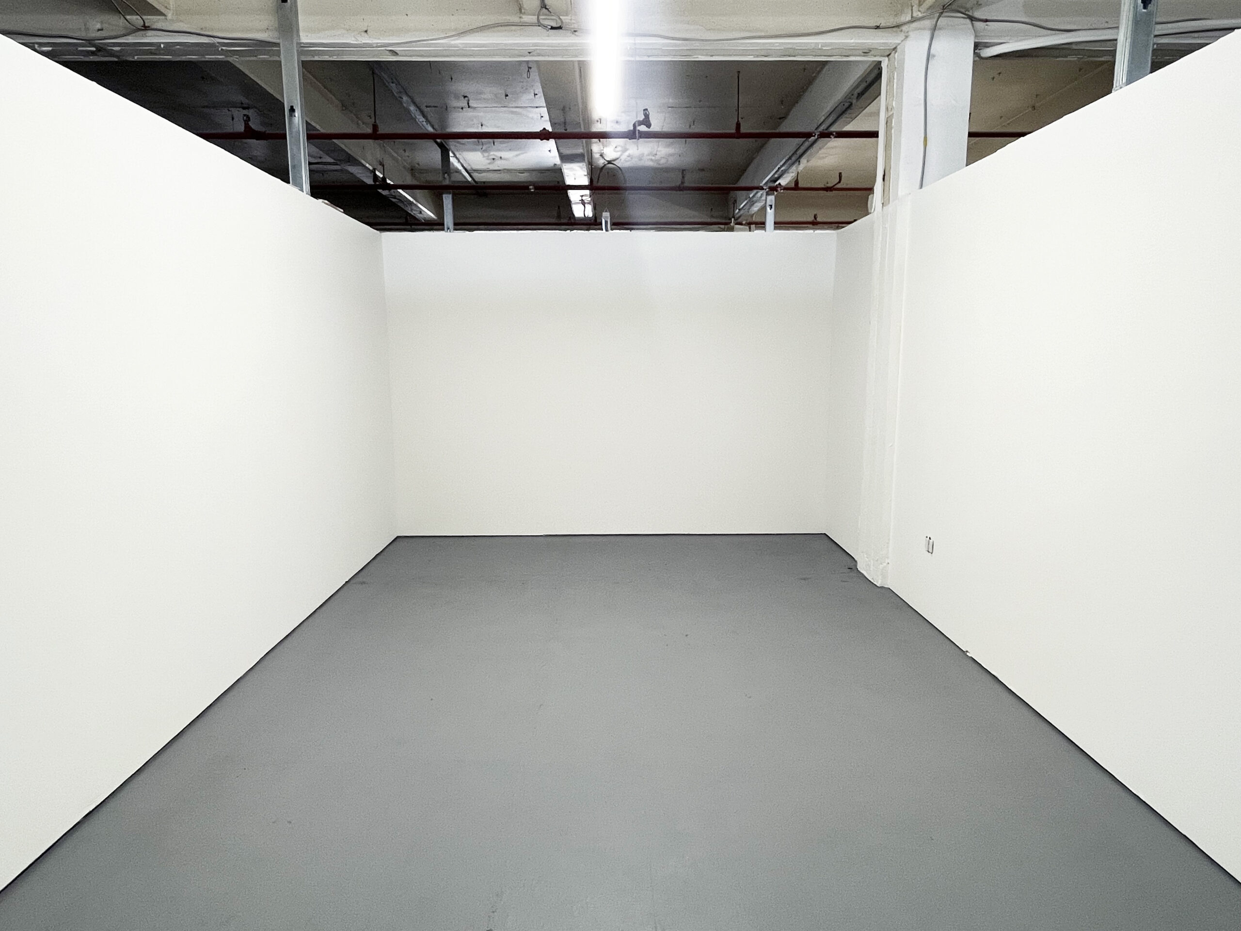 Big Affordable Workspace off Jefferson L - Bushwick/ Ridgewood