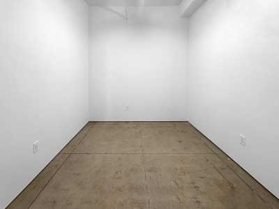 STUDIO 2452: BUDGET & PROFESSIONAL ART STUDIO MIDTOWN MANHATTAN