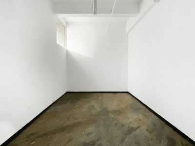 STUDIO 109: BUDGET & SPACIOUS ART STUDIO W DAYLIGHT RIDGEWOOD TRAIN L