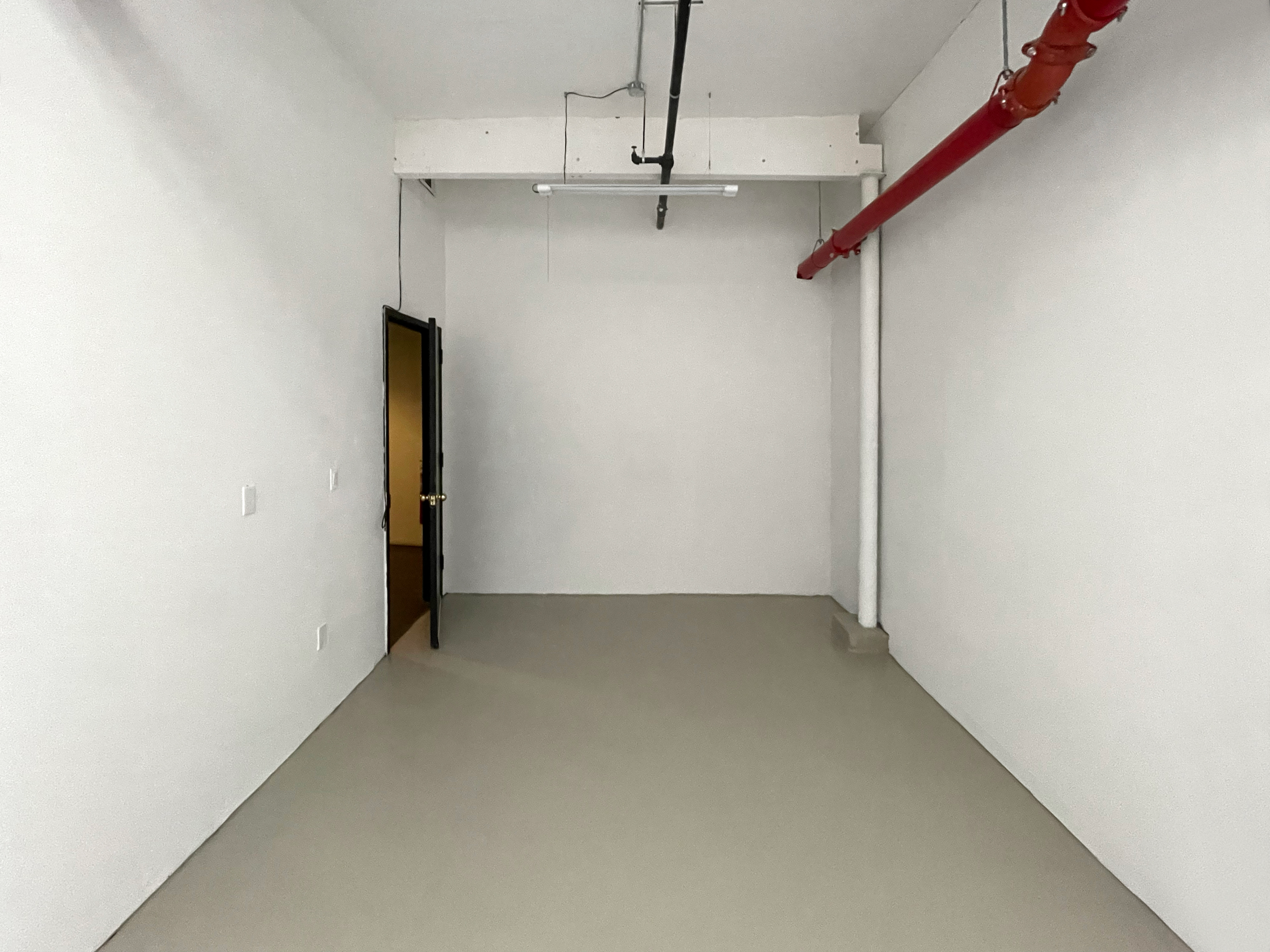 STUDIO 160: FLEXIBLE CREATIVE STUDIO W CONCRETE FLOORS & 24/7 ACCESS