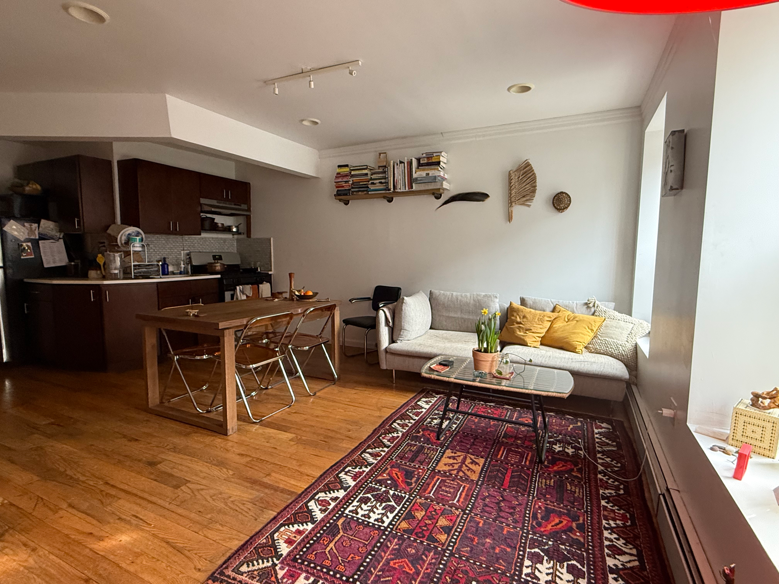 Spacious bedroom in a 2 bed apartment with a sunny backyard