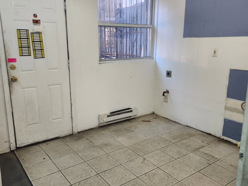 bushwick studio that perhaps could be work / live as well