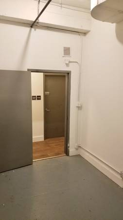 Private Office / Art Space in Greenpoint (117D #113)