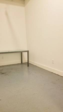 Private Office / Art Space in Greenpoint (117D #113)