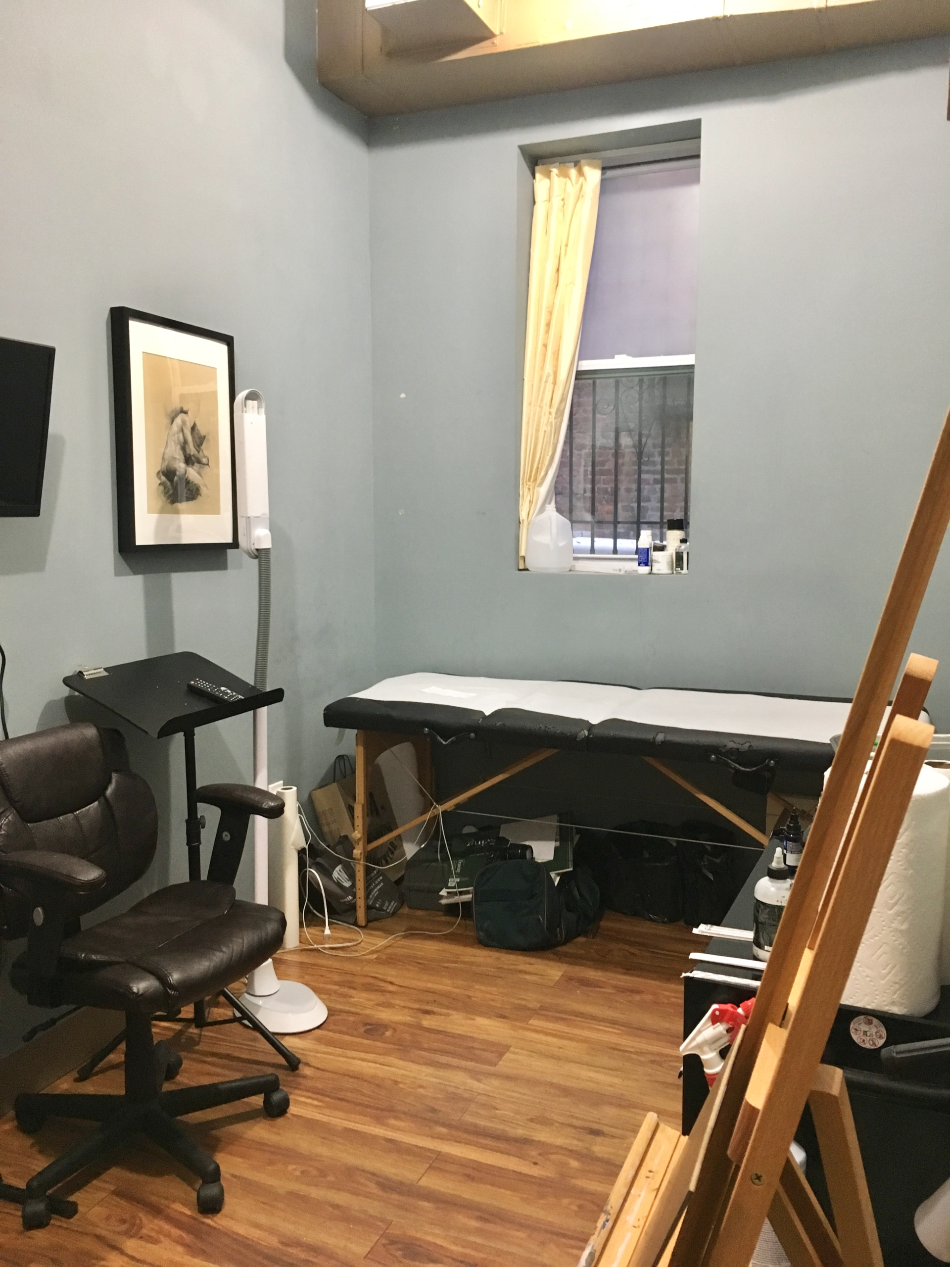 Private 1st Floor Office / Workshop with Window (252J #134)