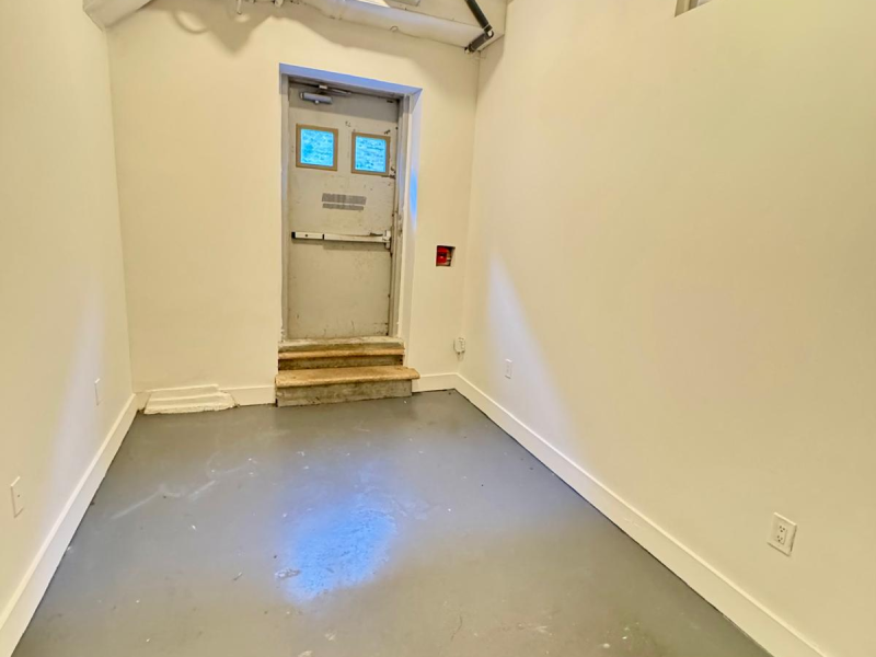 Private Studio or Office Available | 24/7 Access + WiFi (252J#130)