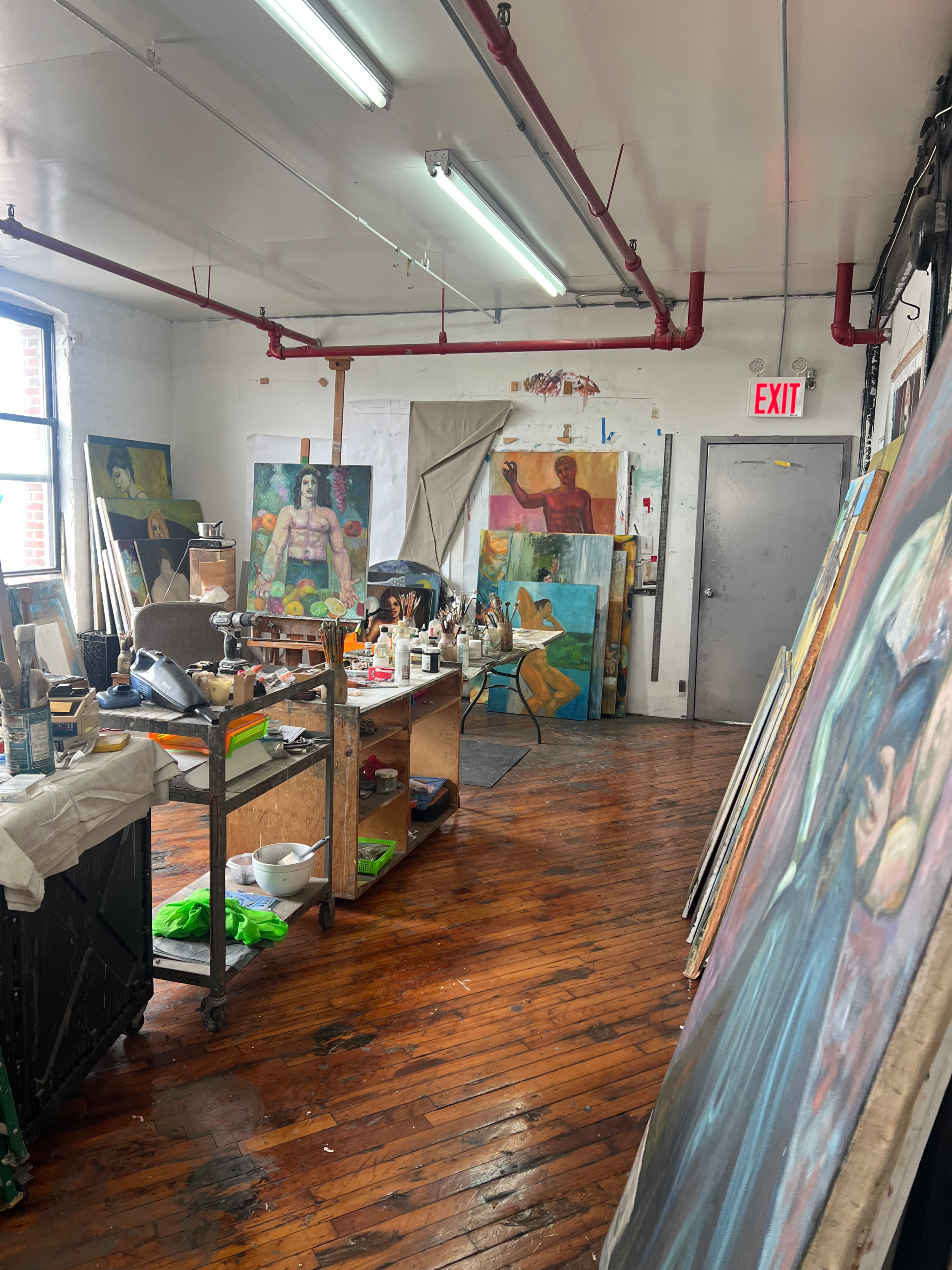 400 sq ft studio with 2 windows in Gowanus, utilities included